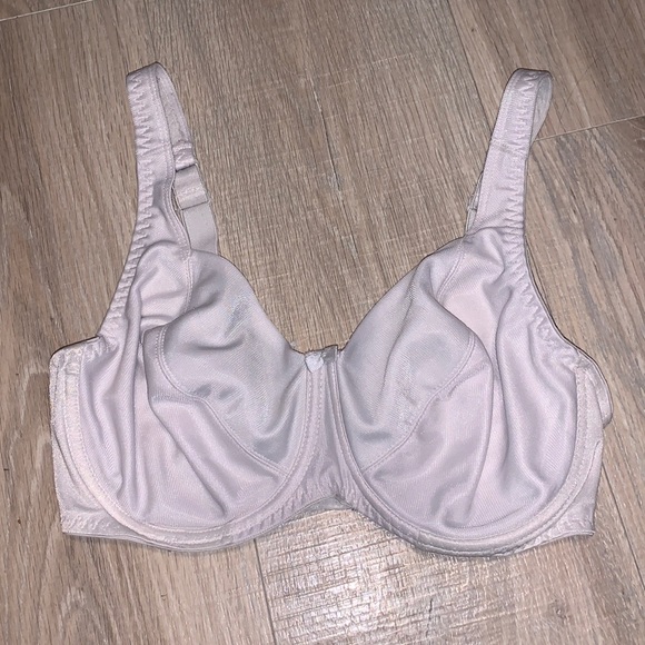 Playtex Intimates & Sleepwear Playtex Everyday Basics 34d White